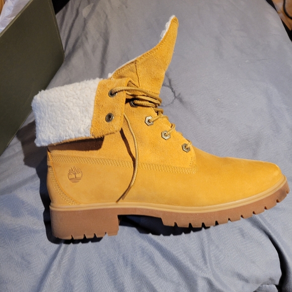 Timberland fur boots - Picture 5 of 8